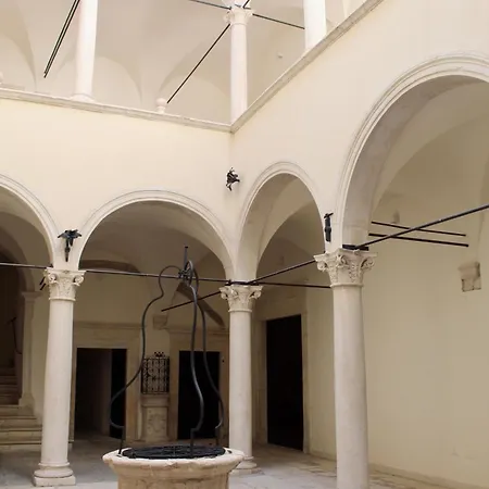 Dragonetti Luxury House