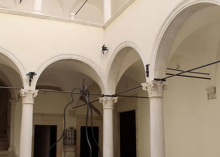 Dragonetti Luxury House